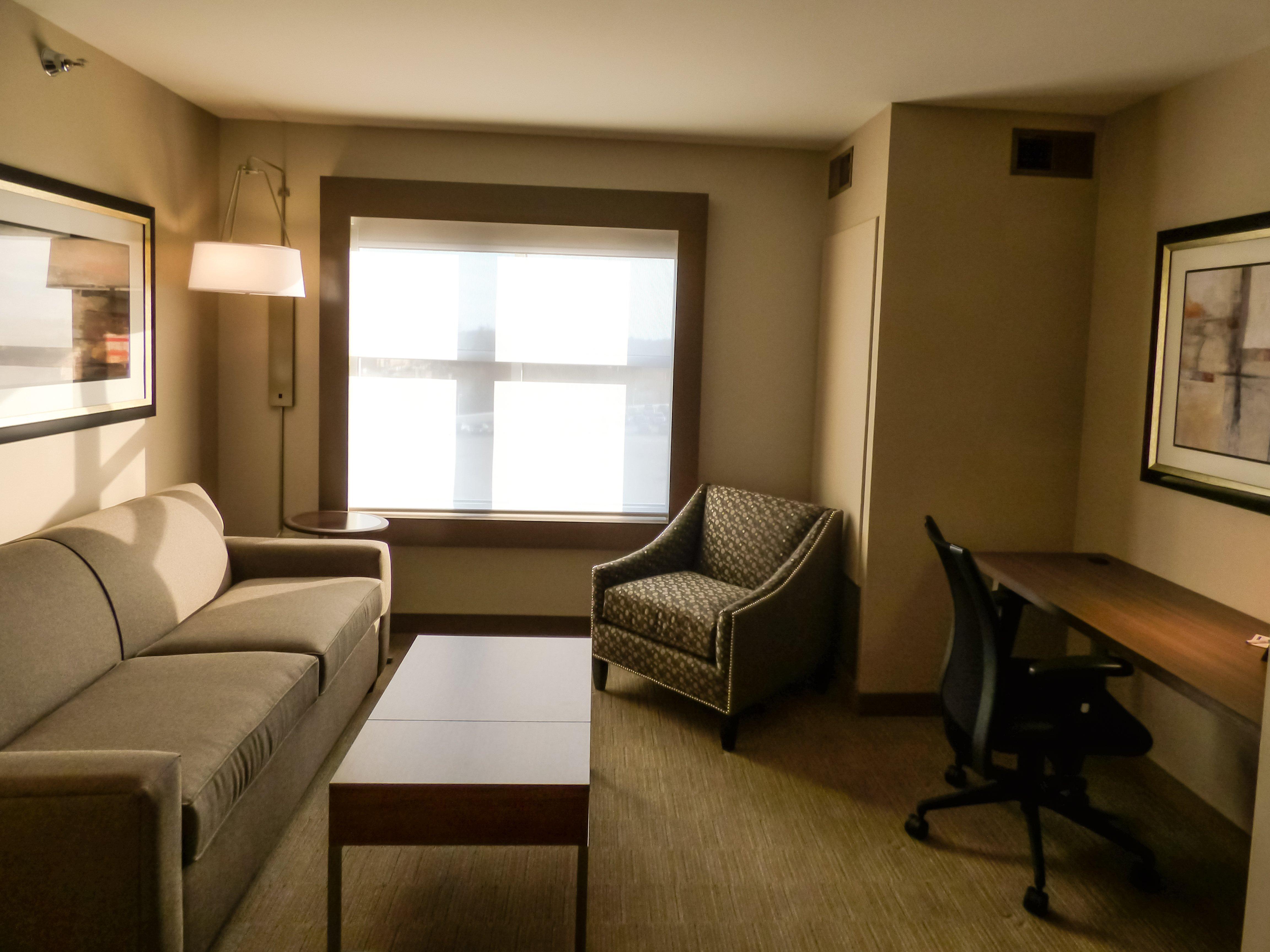 Holiday Inn Express & Suites Plymouth - Ann Arbor Area, An Ihg Hotel Zewnętrze zdjęcie